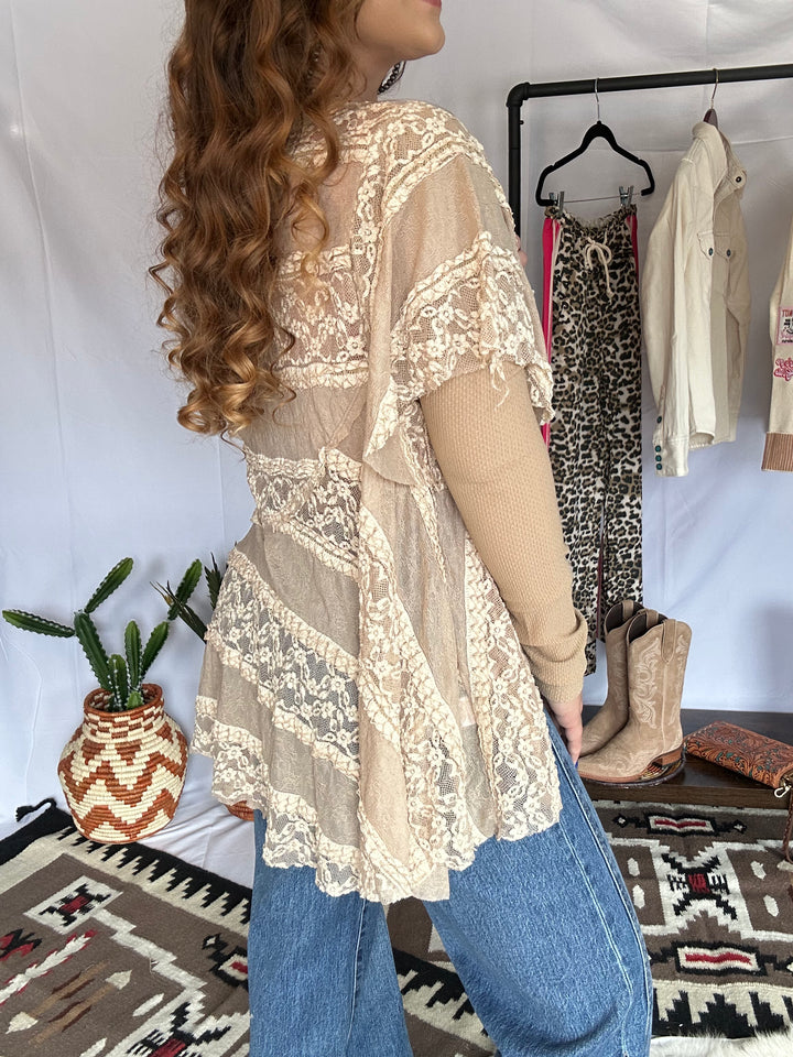 TheLaceAboutTownTop