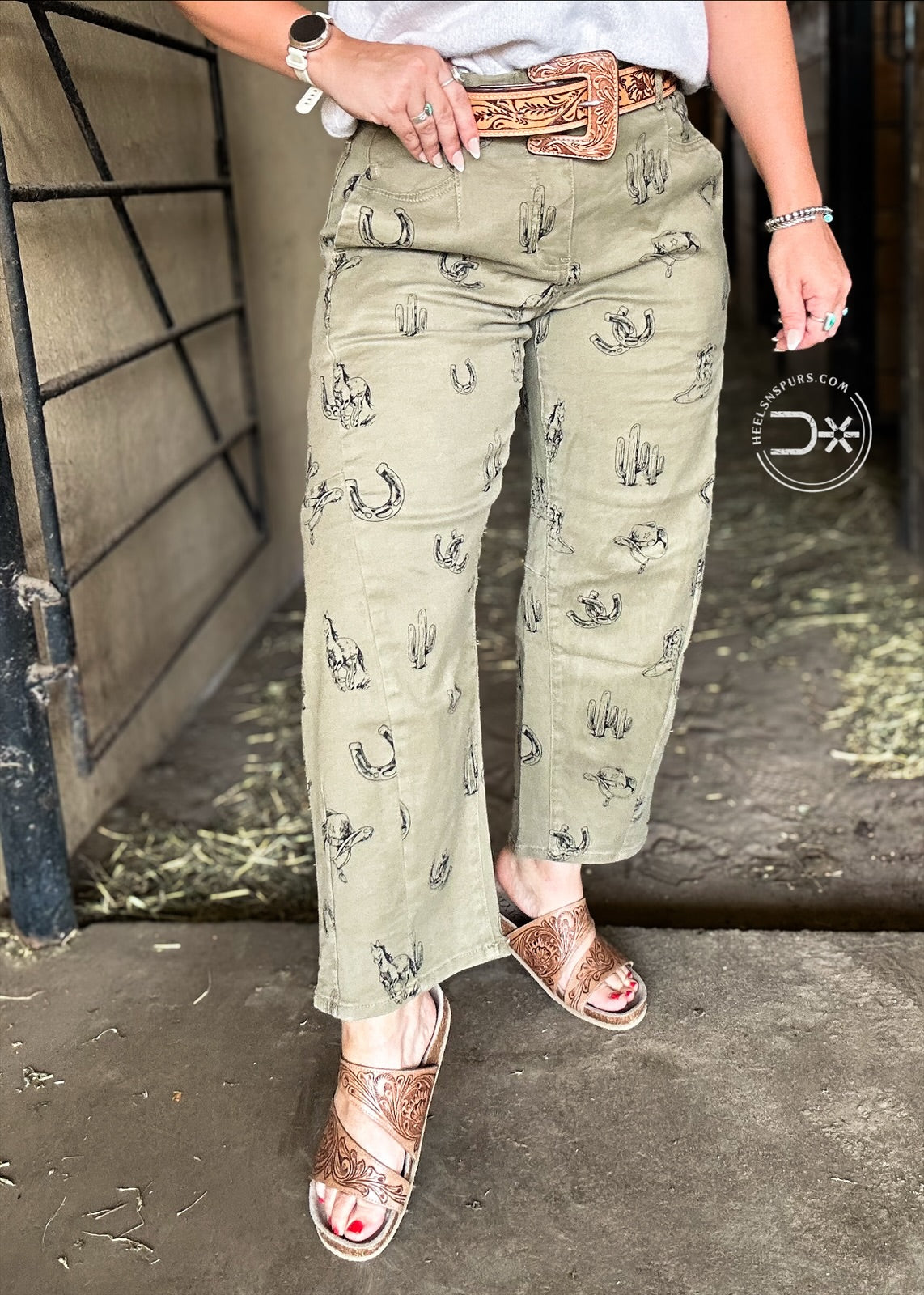 The Cora Western Barrel Pants in Olive