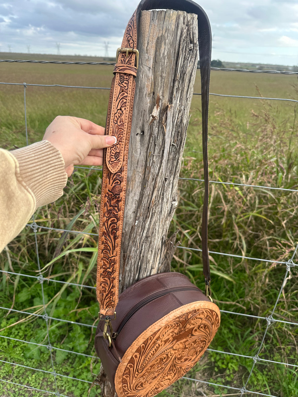 San Juan Round Tooled Crossbody