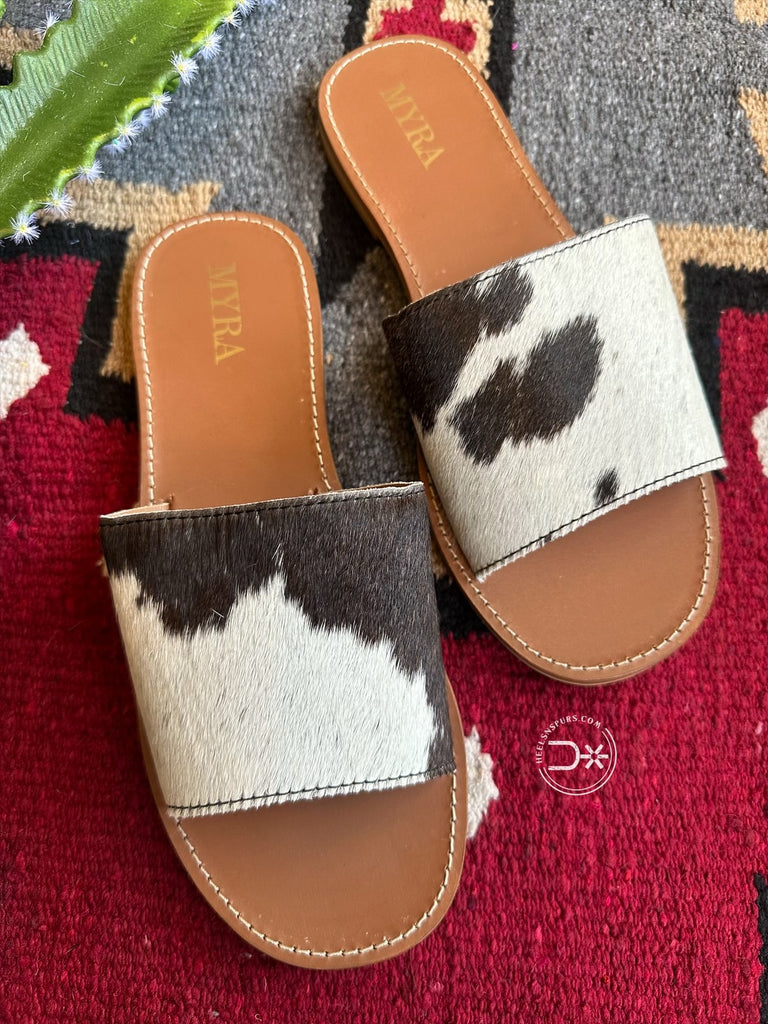 Kemma Sandals ~ Size 8