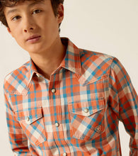 Load image into Gallery viewer, Hilario Retro Fit Snap Shirt ~ Ariat
