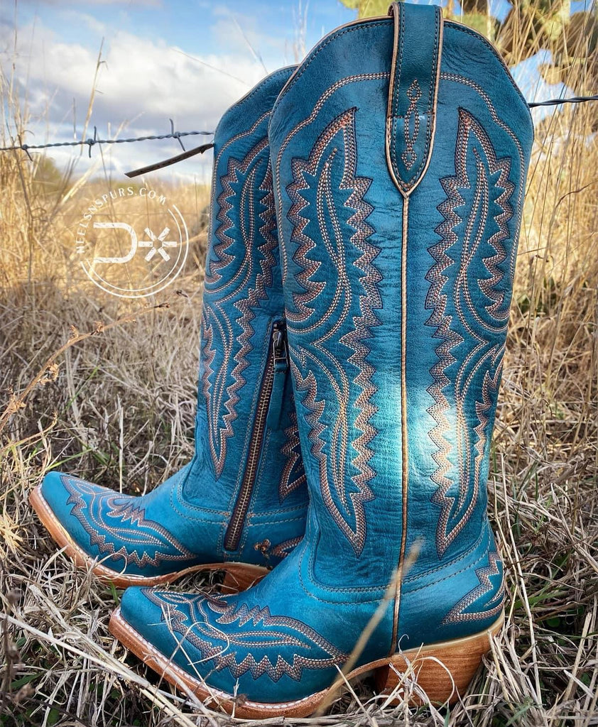 The Casanova Ariat Western Boots ~ Vintage Turquoise
