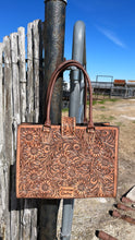 Load image into Gallery viewer, The Ol Maggie Tooled Purse
