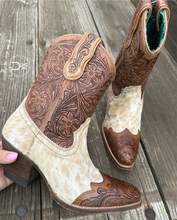 Load image into Gallery viewer, Georgia Peach Tooled Boots (7702)
