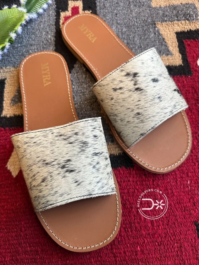 Kemma Sandals ~ Size 10