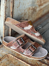 Load image into Gallery viewer, Falling Feather Sandals ~ 002
