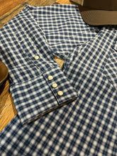 Load image into Gallery viewer, Pro Pawnee Snap Shirt ~ Ariat
