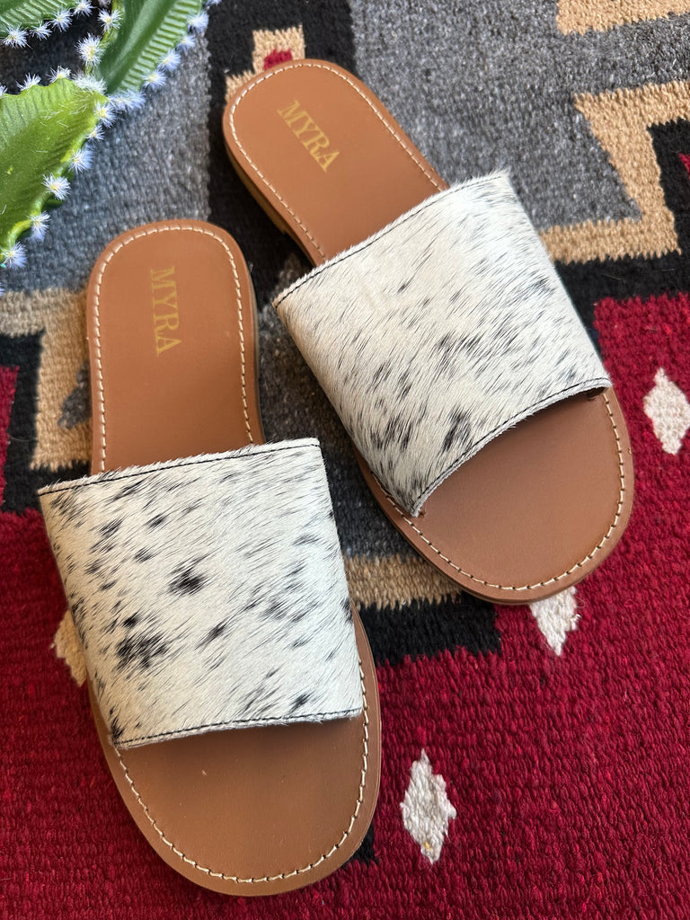 Kemma Sandals ~ Size 7