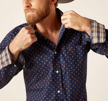 Load image into Gallery viewer, Wrinkle Free Kaiser Classic Fit Shirt ~ Ariat
