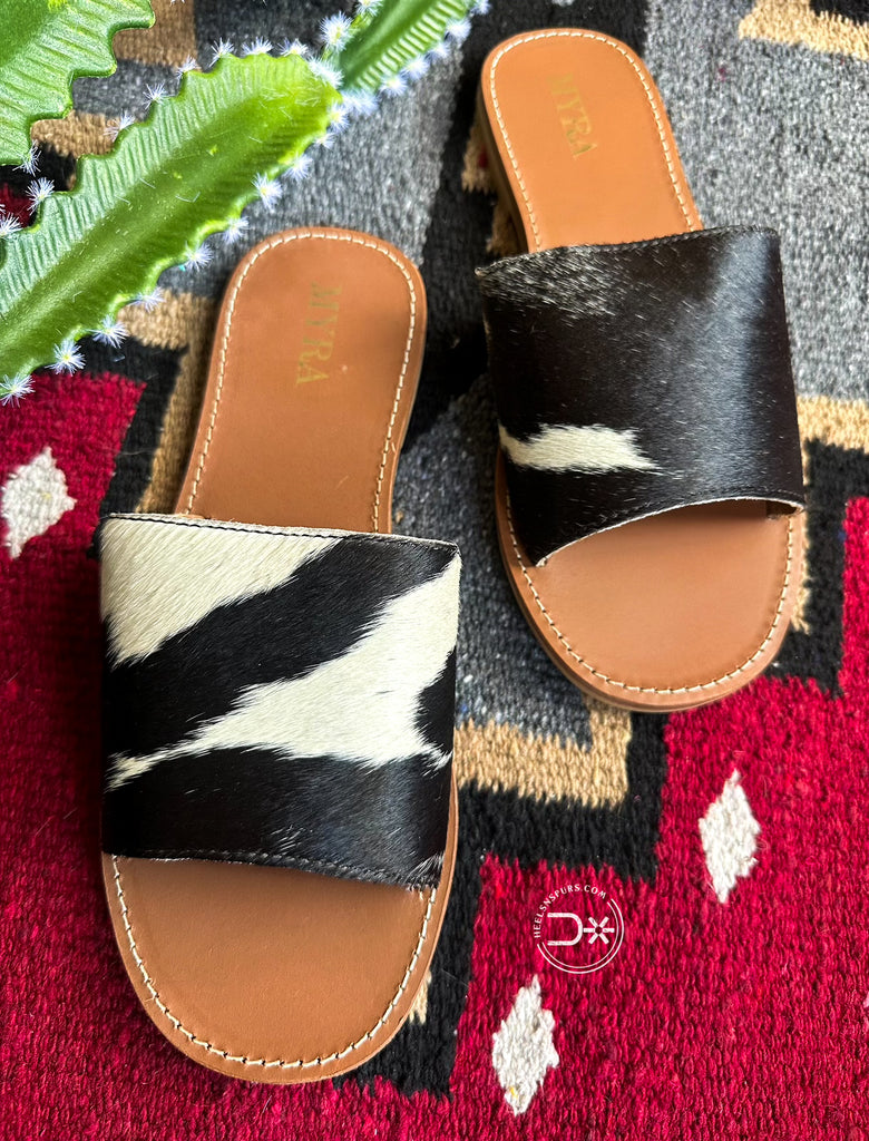 Kemma Sandals ~ Size 8