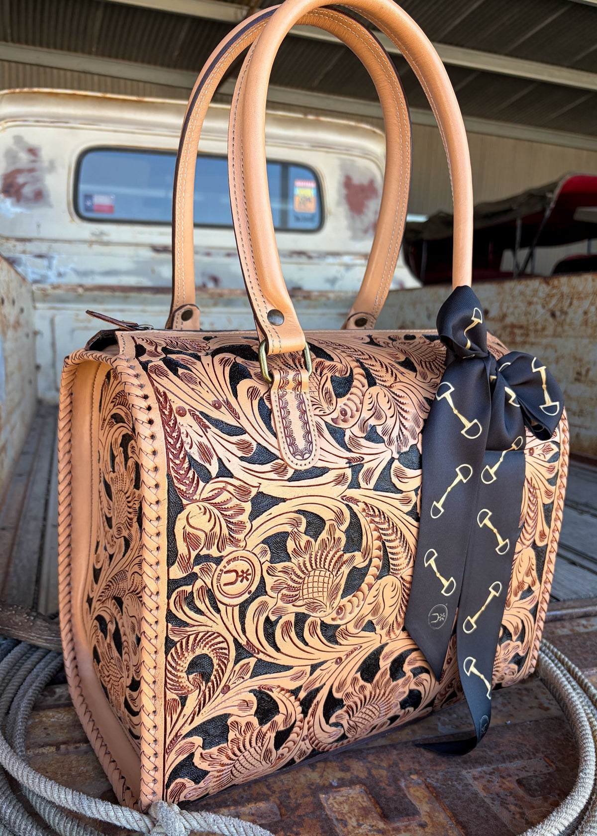 The Speedy Purse 2.0 - Natural & Black