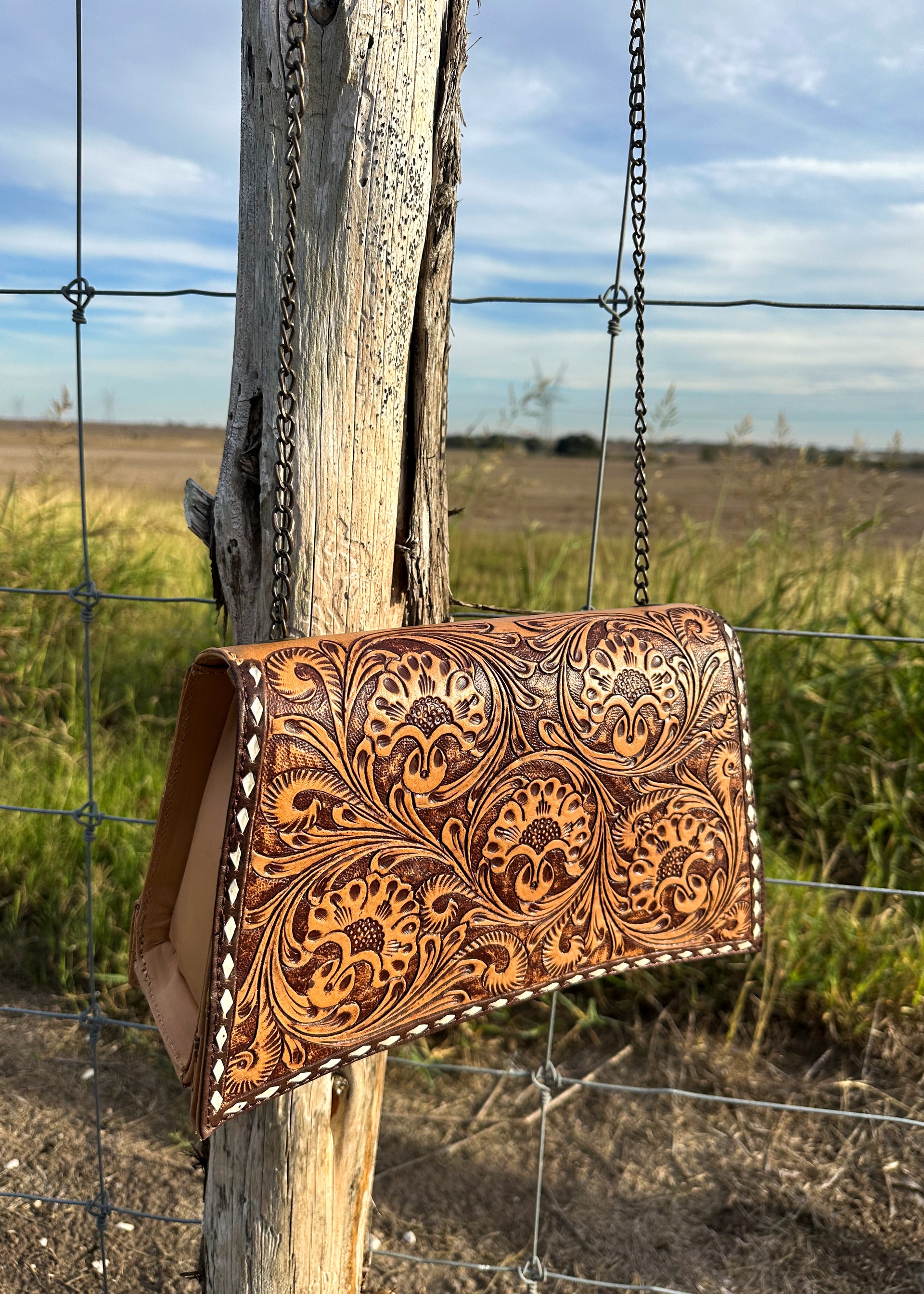 The Sonoran Bloom Clutch
