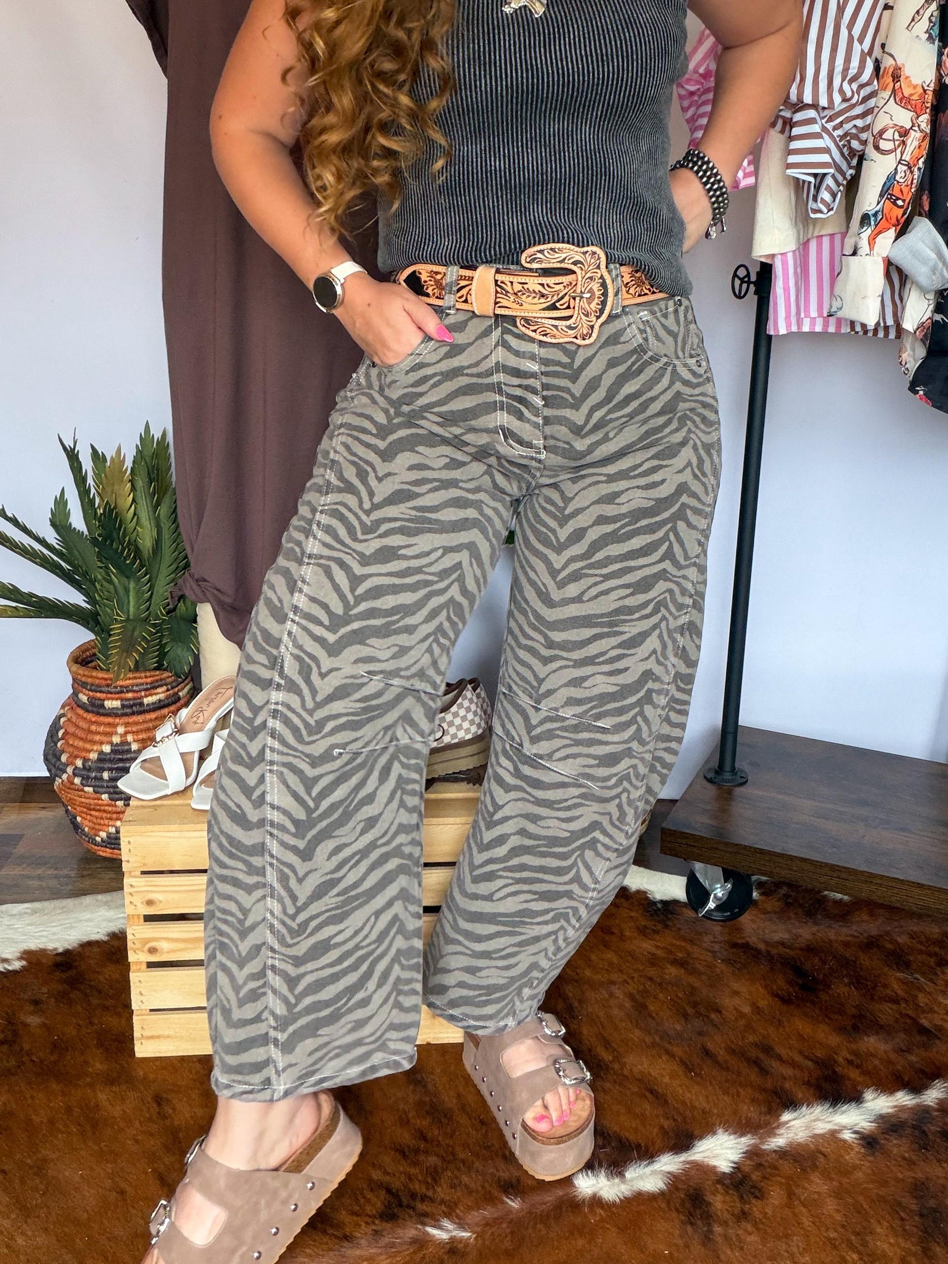 The Wild Side Barrel Jeans