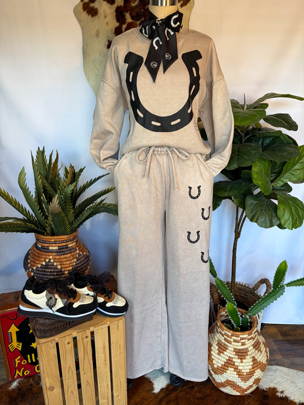 The Lucky Horseshoe Lounge Set