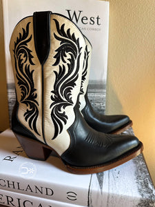 Antonio Western Ariat Boots ~ Pearl