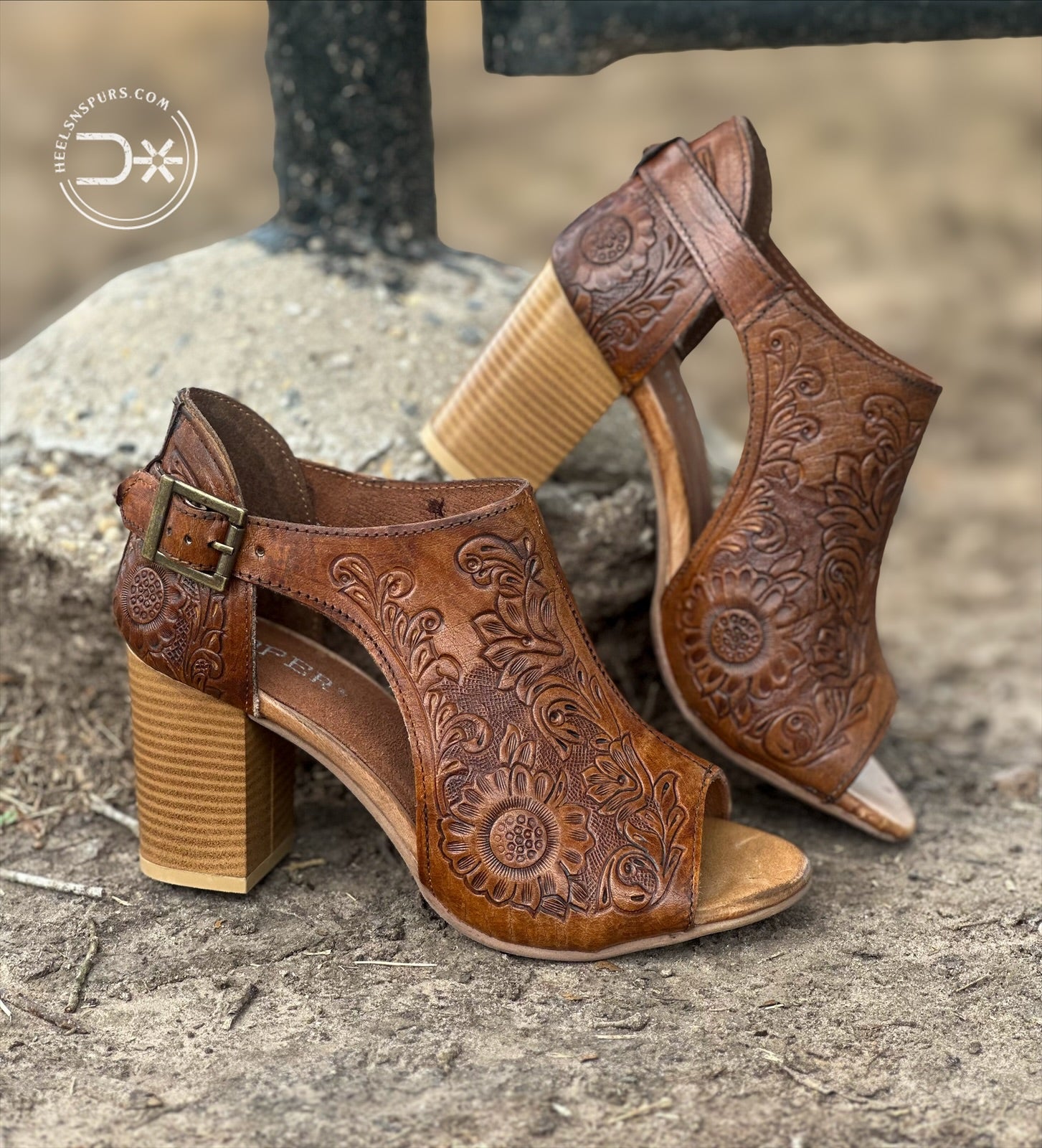 Roper Womens Tan Leather Mika Closed Back Peep Toe Heels