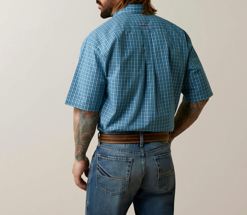 Wrinkle Free Winslow Classic SS Shirt ~ Ariat