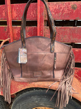 Load image into Gallery viewer, The Vegabond Leather Tooled Purse
