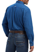 Load image into Gallery viewer, Pro Series Bertrand Stretch Classic Fit Shirt Ariat
